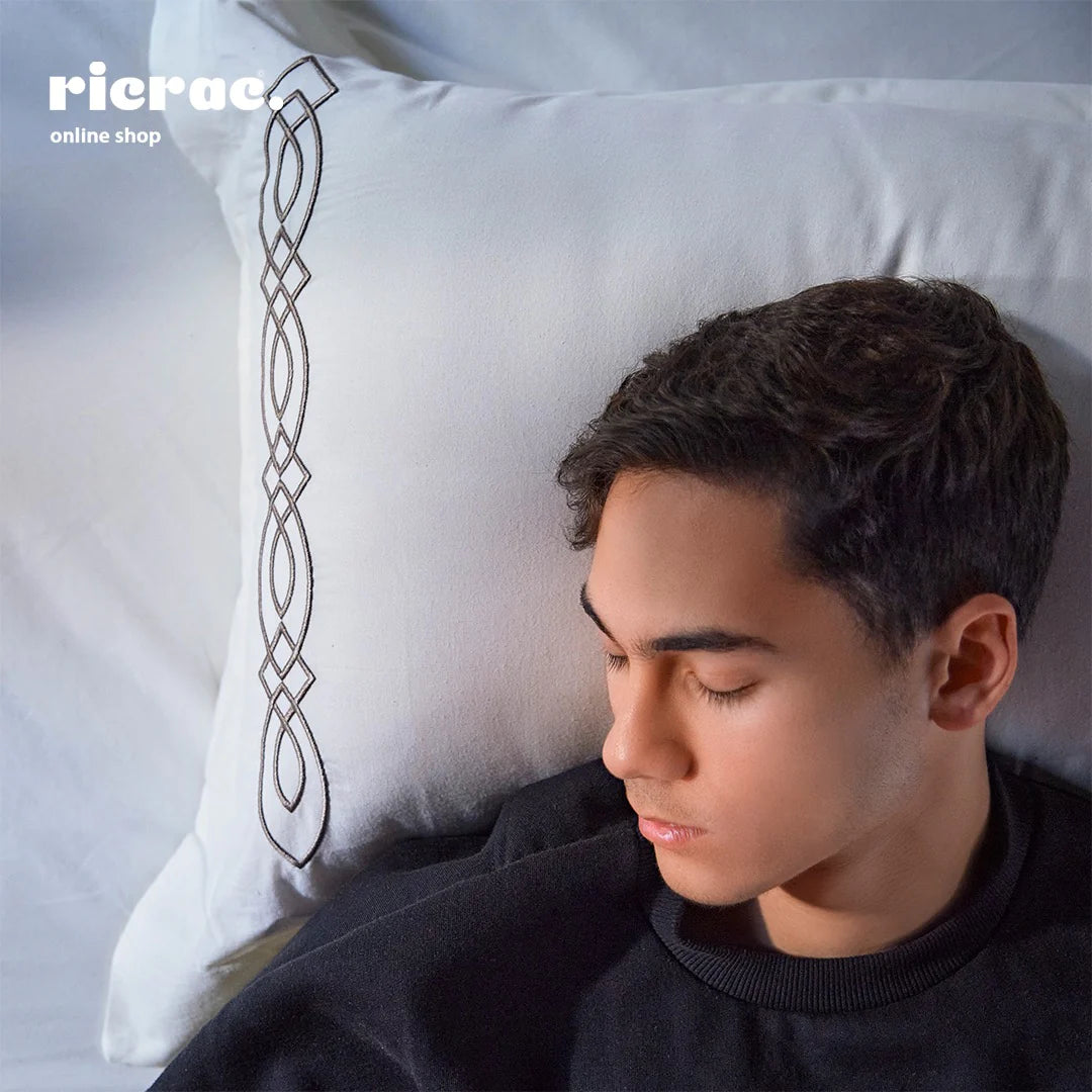 ريلي - طقم ملاية سرير باركيل مطرزة قطن 100٪ (ملاية و 2 كيس وسادة) من ريكراك