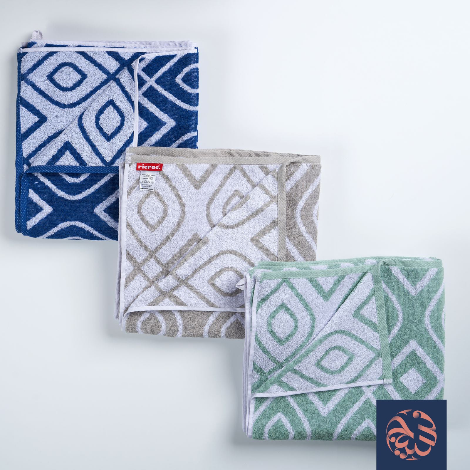 رولا - منشفة مربعة الشكل من ريكراك